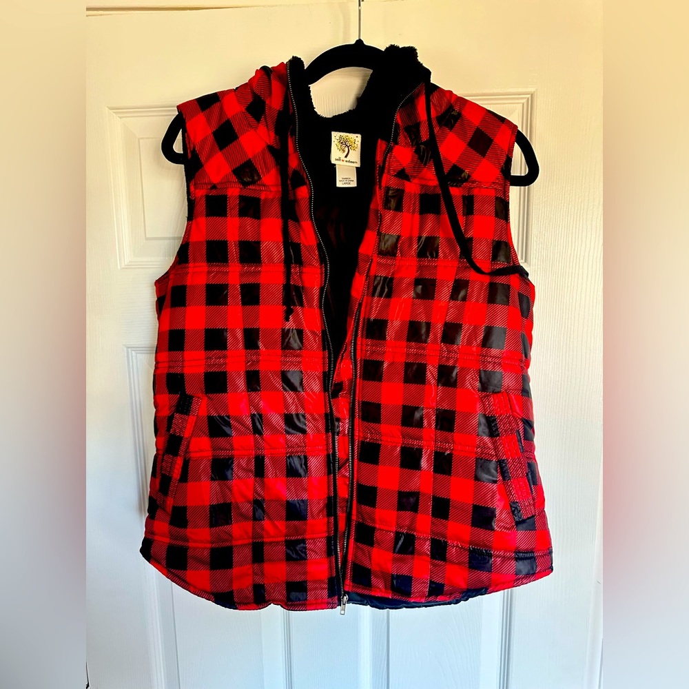 Plaid vest with hood